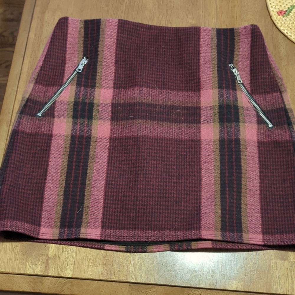 Adorable plaid wool mini skirt 6